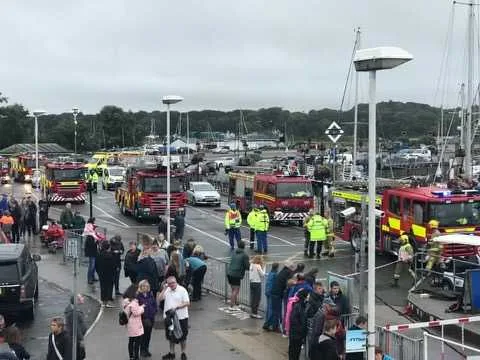 Fire Breaks Out on Wightlink Ferry Wight Sky Mid-Voyage – 117 Passengers Evacuated Safely