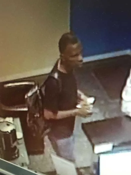 Zombie Knife Thief Terrorises Bayswater Hotel Worker in Midnight Raid – Police Hunt Armed Attacker