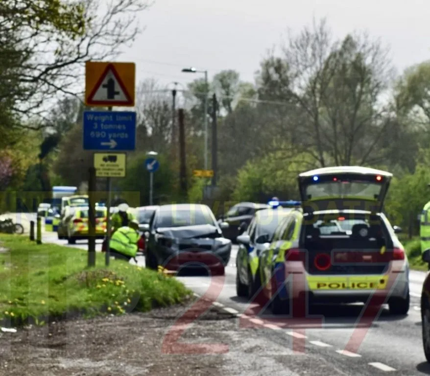 Three Hurt in Serious Three-Car Crash Closes Brambridge B335 Near Dog and Crook