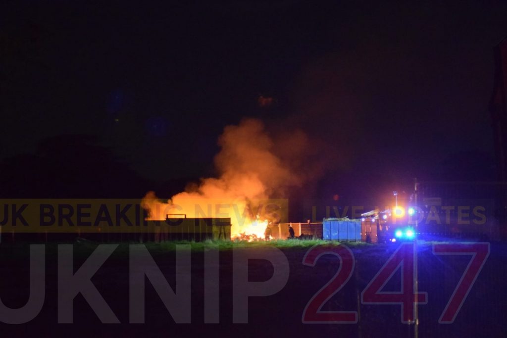 Fire crews called Large Blaze near Fair oak