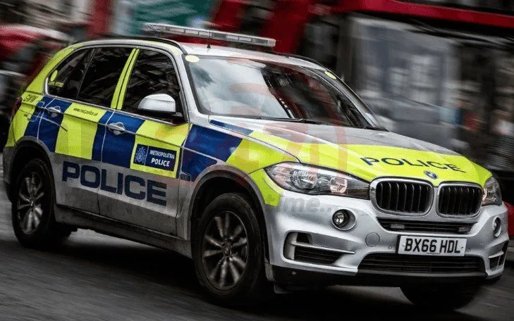 Man in Critical Condition After Brutal Moped Attack in Battersea – Teen Arrested