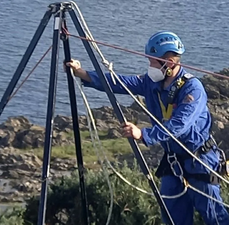 Heroic Coastguard Rescue Saves 11-Year-Old Girl from Ardglass Cliffs After Quick-Thinking Bystander Calls 999