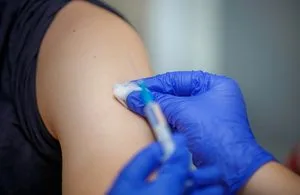 NHS Begins UK’s First Oxford/AstraZeneca Covid Vaccine Rollout with 730+ Sites Open