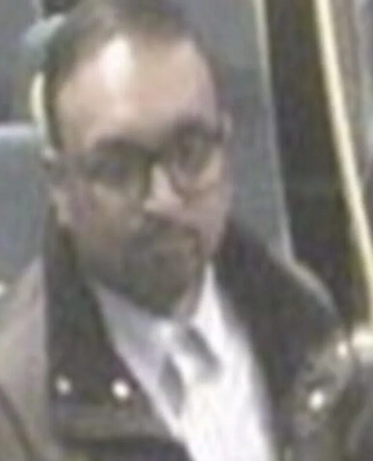 Off-Duty Cop Assaulted After Tackling Pervert Gropping Woman on London Train – Police Release CCTV Image