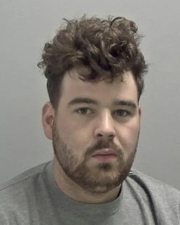 Rugby Thief Jamie Maunder Jailed for 15 Months After Violent Wine Shop Raid