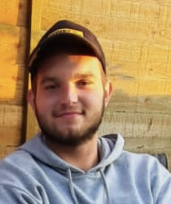 Can you help police trace missing Mark Firth, 21, from Maidenhead who may have travelled to Basingstoke