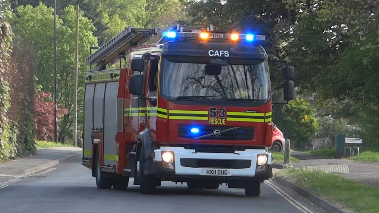 Berkshire Blaze at Arborfield Flats Controlled Overnight as Firefighters Investigate Cause