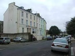 Dover Man Brutally Attacked by Trio on Effingham Street – Police Seek Witnesses