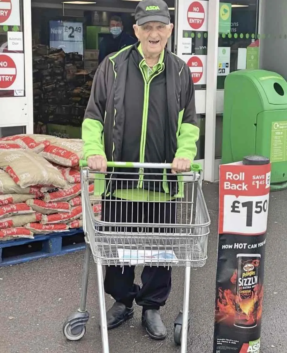 Royal Chauffeur Turned Gosport Asda Legend Ron Withers Retires at 90 After Decades of Service