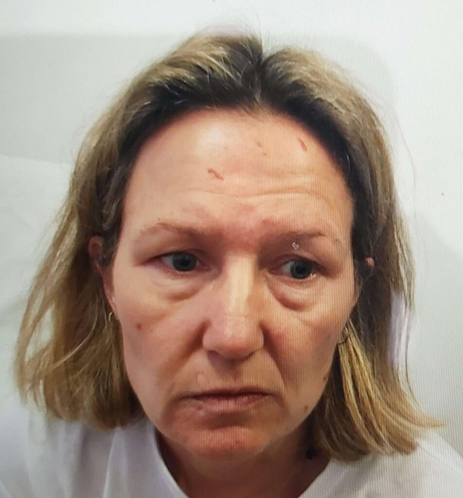 Maidstone officers are concerned for the welfare of a distressed woman and are appealing to the public to call 999 if they see her