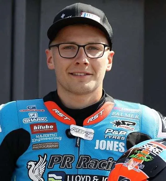 Brad Jones Airlifted to Hospital After Crash and Collapse at West Kingsdown Race
