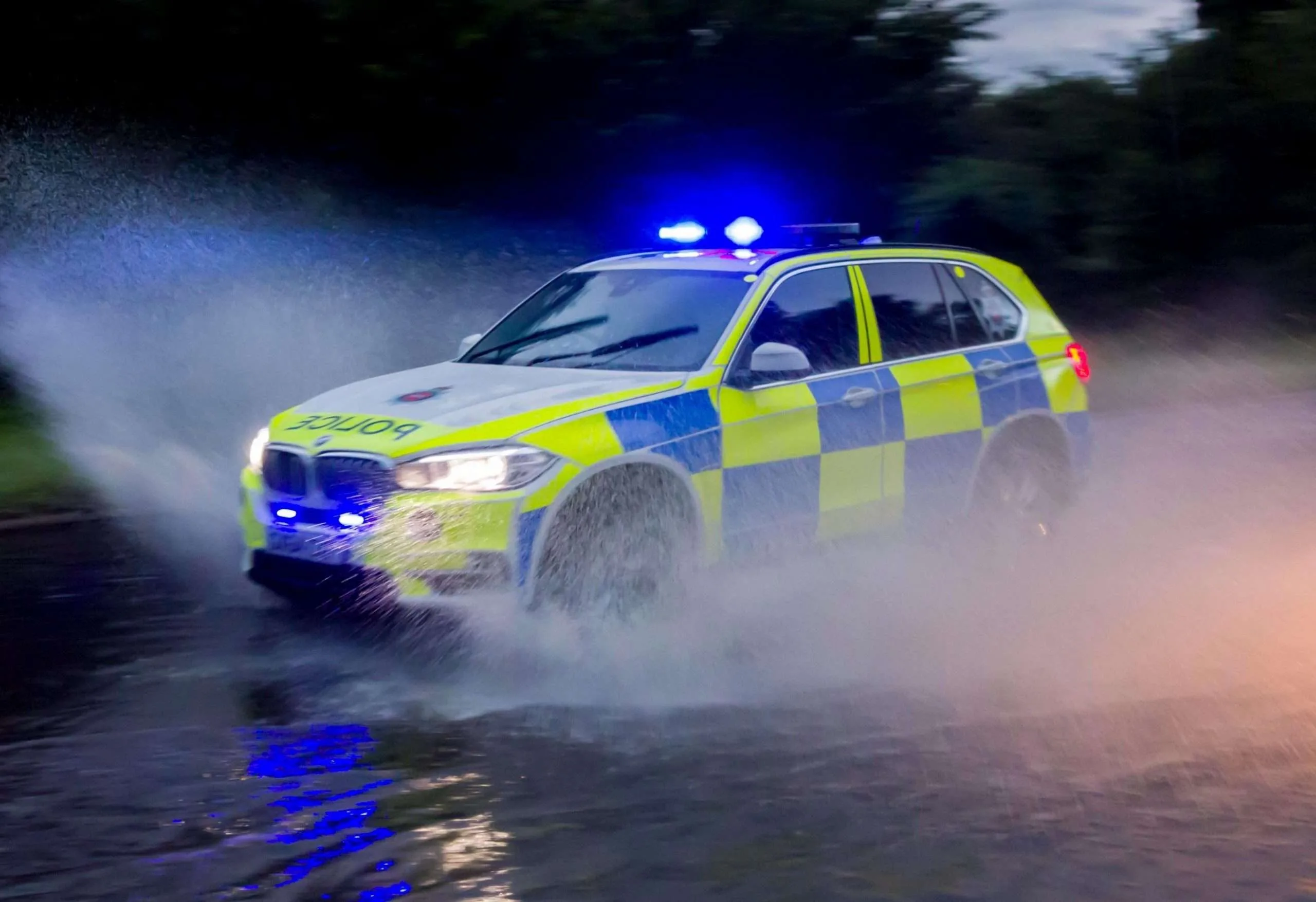 Tragic Discovery: Woman Found Dead in Oxfordshire Lake Between A34 and A40