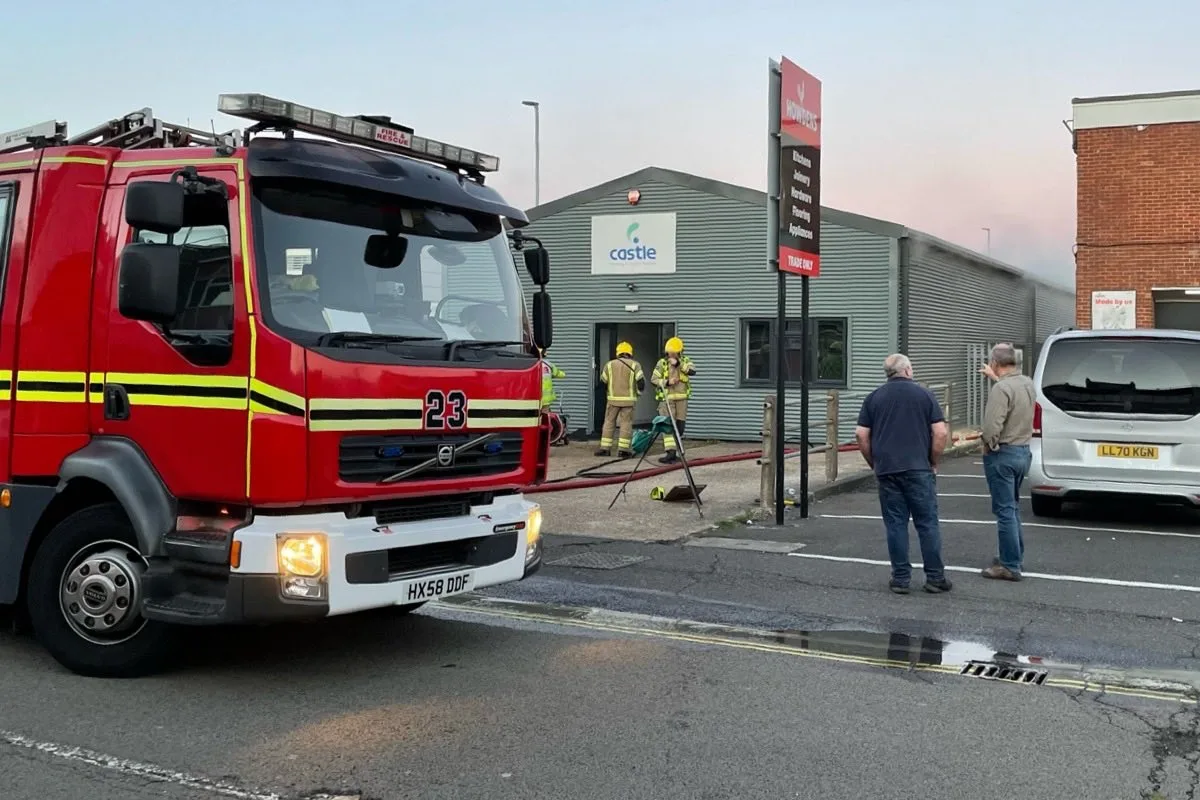 Massive Blaze Engulfs Portchester Factory Unit – Fire Crews Battle Intense Industrial Fire