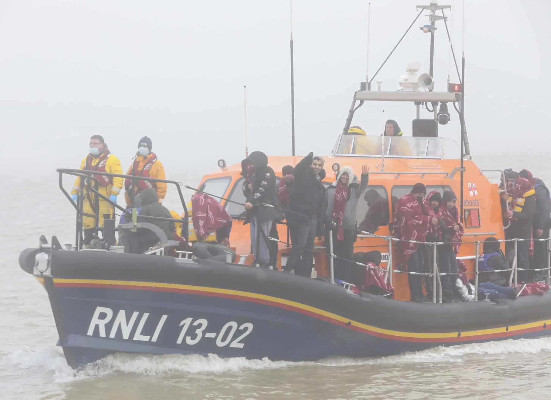 Coastguard Risks Lives to Rescue Migrants Lost in Thick Fog Off Dungeness