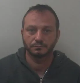 Romanian Smuggler Jailed 4 Years for Guns, Cigarettes & Illegal Immigrants Caught at Dover