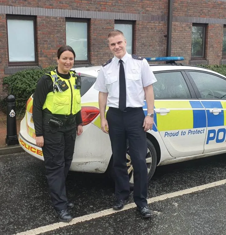 Off-Duty PC Lisa Robertson Saves Man on Tyne Bridge, Sacrifices Cinema Night – Hero Cop Praised
