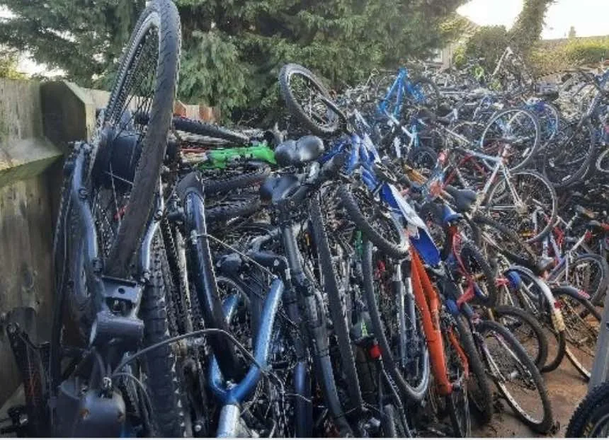Oxford Man, 54, Arrested as Police Raid Uncovers Stolen Bike Hoard in Littlemore