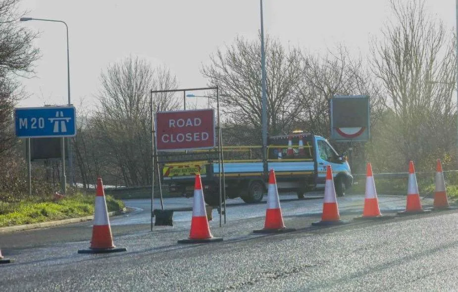 Operation Brock Activated Tonight on M20 as Dover Ferry Capacity Plummets – Contraflow Setup to Ease Freight Delays