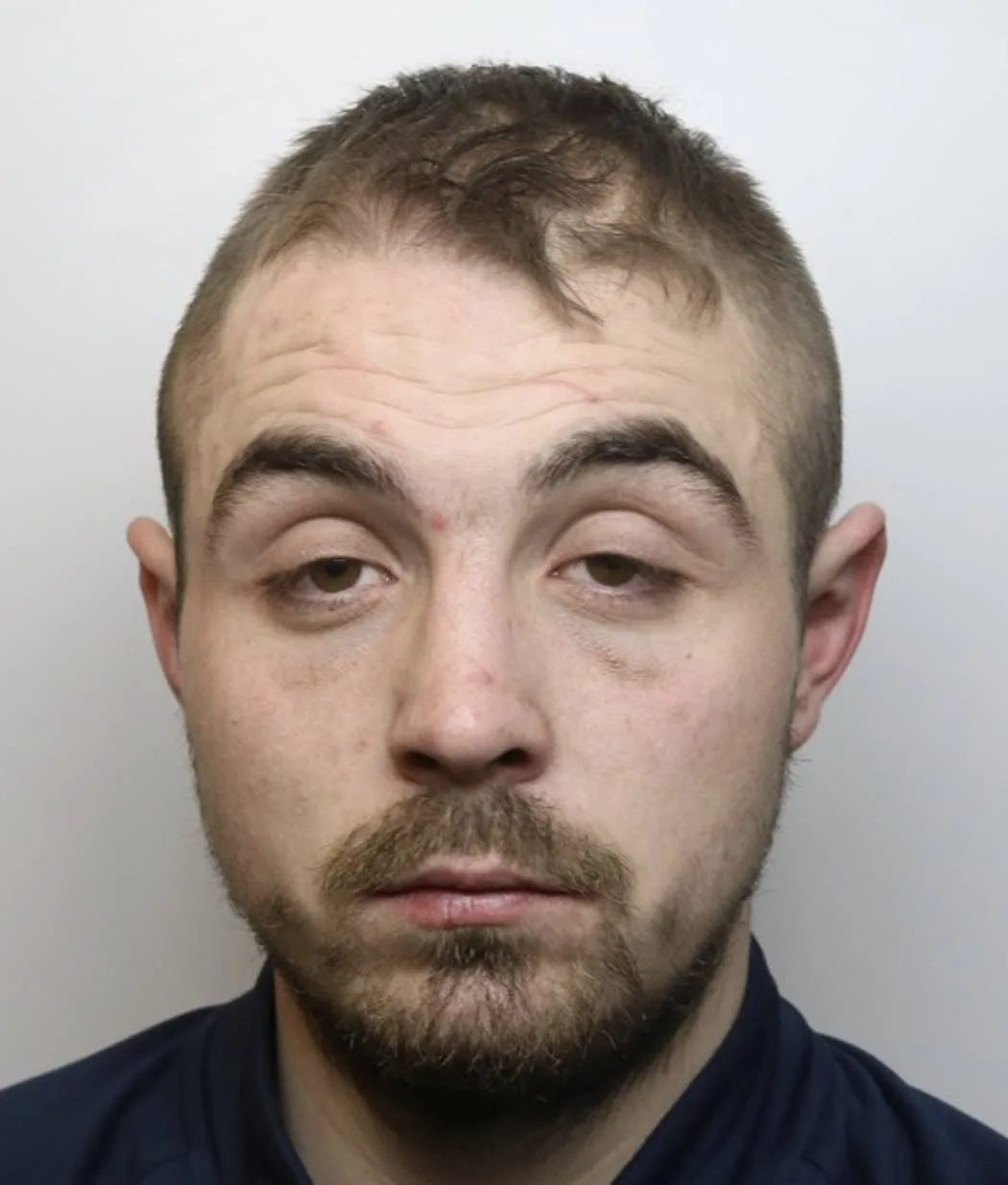 Wiltshire Police have issued a public appeal to locate a Swindon man who is wanted in connection with fraud and wanted on warrant