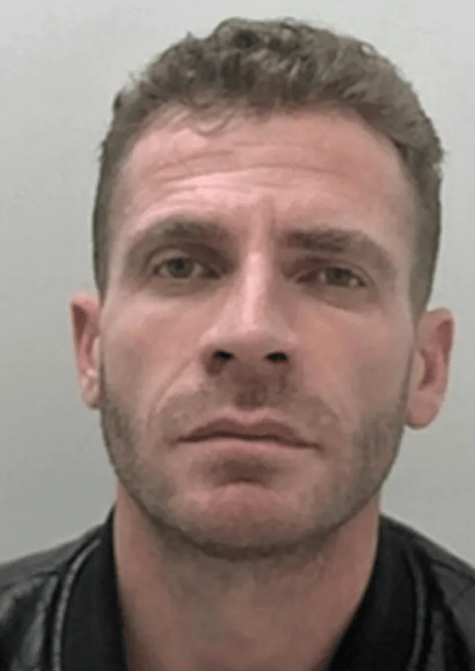 Warning: Eastern European Accent Man Spotted Near UK Casinos – Call 999 If Seen