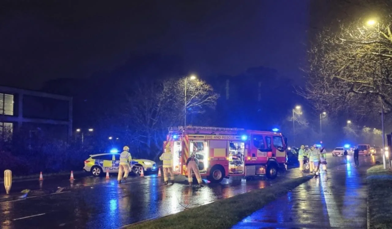 A27 Chaos Near Fareham: Three-Vehicle Smash Closes Road as Firefighters Rescue Trapped Victims