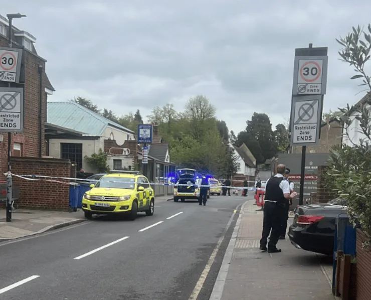 Daylight Drama in Orpington: Man Shot on Busy Street as Police Hunt White Kia Killers
