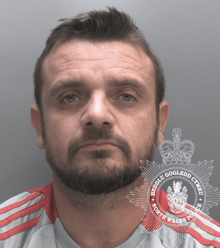 Holyhead Fraudster Gavin Quarless Jailed for 13 Months After £8,300 Scam on Elderly Woman