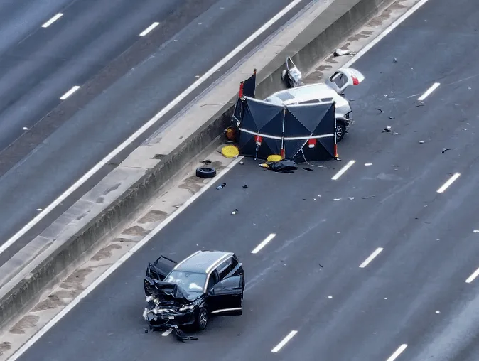 M25 Horror Crash After Van Pursuit Kills Two – Police Urge Witnesses to Come Forward