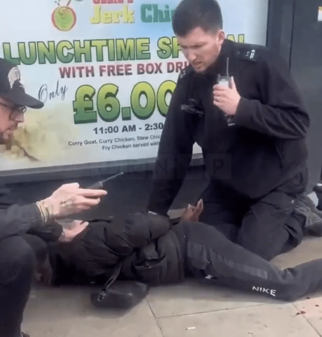 Met Police Officer Hurt in Knife Attack Outside Camberwell Chicken Shop – Suspect in Custody
