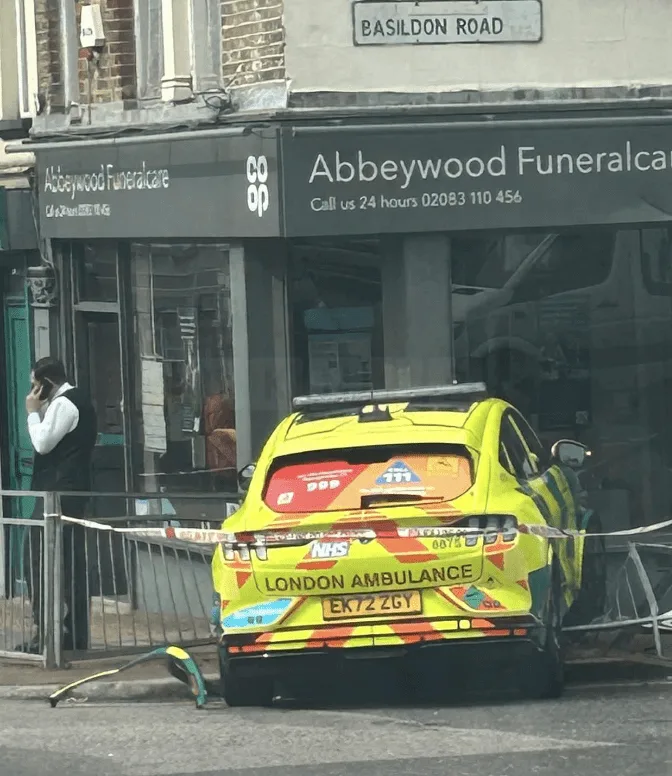 Ambulance Crashes into Abbey Wood Railings While Racing to Emergency Call – No Injuries