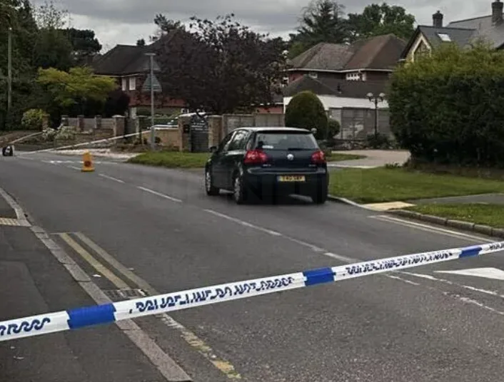 Man Stabbed After Being Chased Off Train at Bickley Station – Two Men Arrested in Bromley Attack