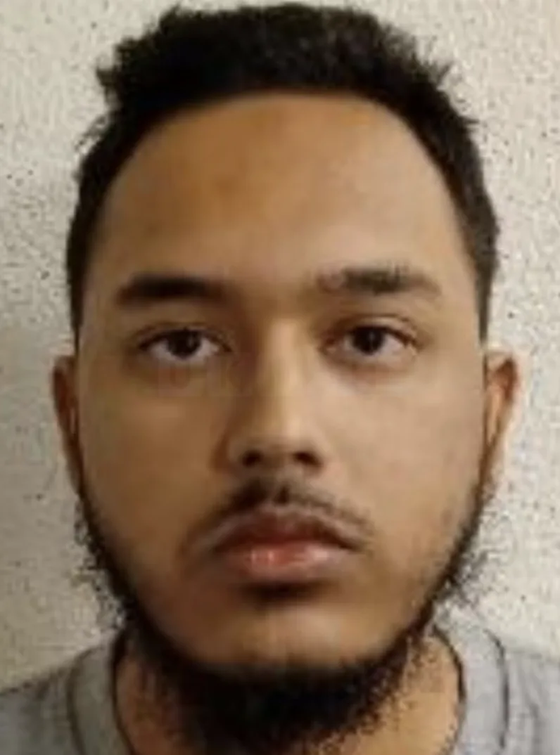 Pervert Arif Azad Jailed for Hoarding 6,000 Sick Child Abuse Images and Online Chats with Children