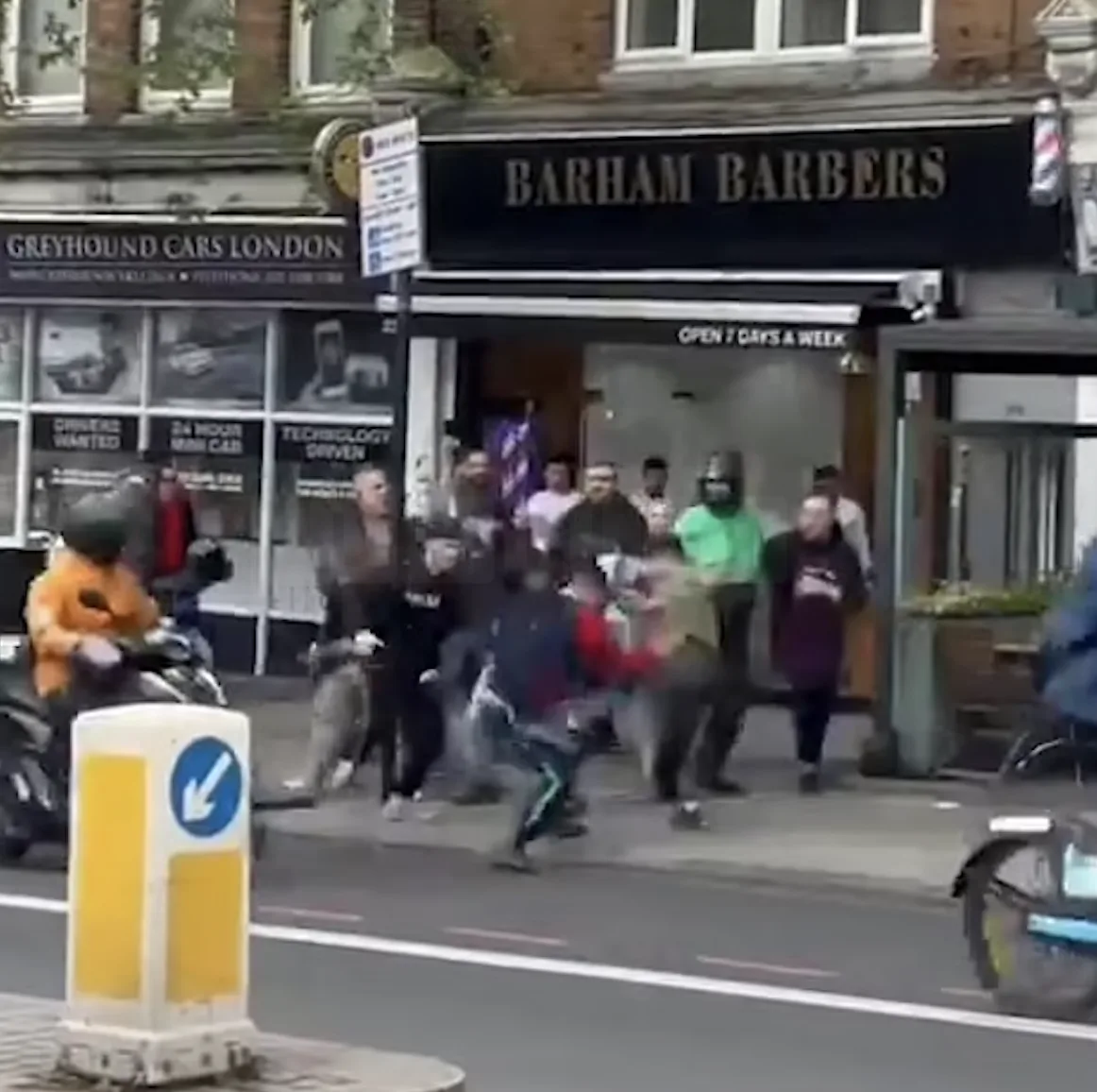 Streatham Street Brawl Shocks London as Police Arrest Three Amid Rush Hour Chaos