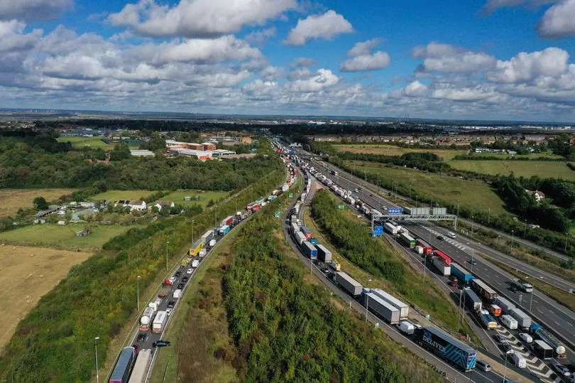 Dartford Crossing Gridlock: Broken Down Lorry Closes Two Lanes, Six-Mile Tailbacks and Hour Delays on M25 A282 Northbound