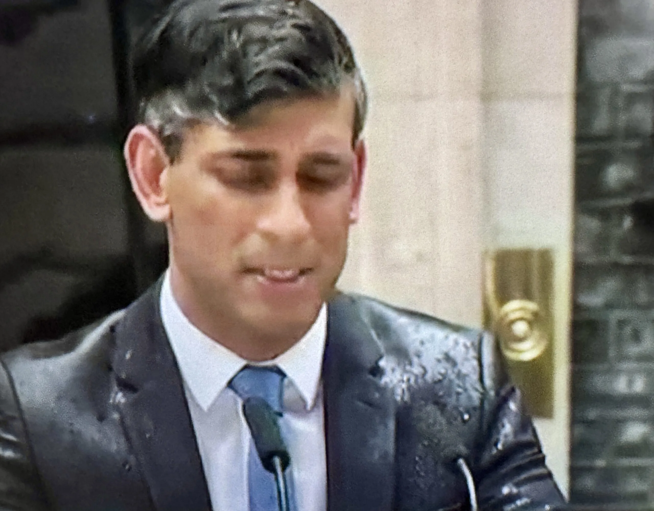 Sunak Calls July 4 Election in Gamble as Labour Leads by 17 Points
