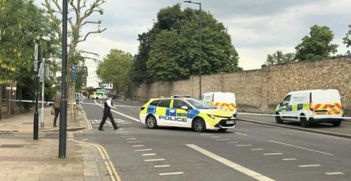 Gunshots Rock Harrow Road Shop – Police Seal Off Area, Hunt Suspects