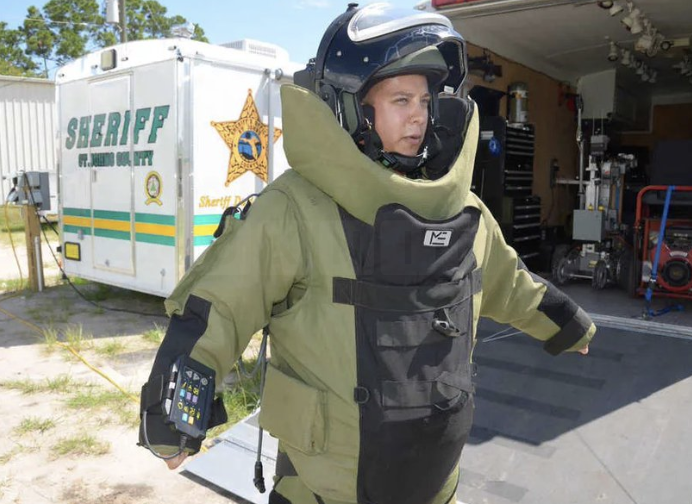 Bomb Scare in West Milwaukee Sparks Major Lockdown as EOD Team Responds to Suspected Mortar Shell