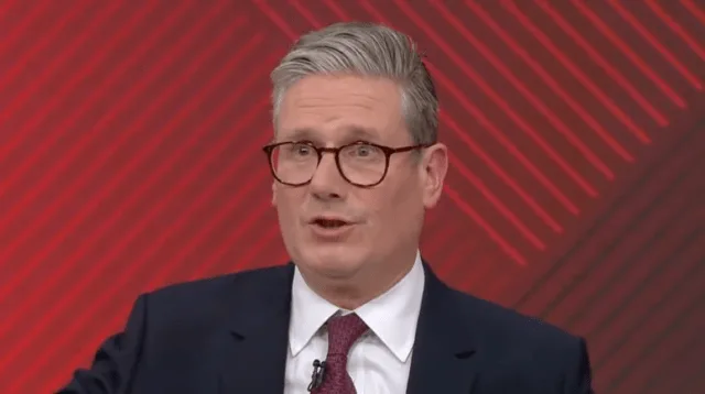 Starmer Faces Ministerial Code Breach Over Undeclared Palantir Visit