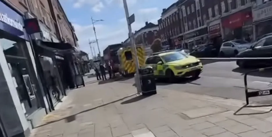 Teen Stabbed on Barkingside High Street as Police Arrest Two Men in Affray Probe