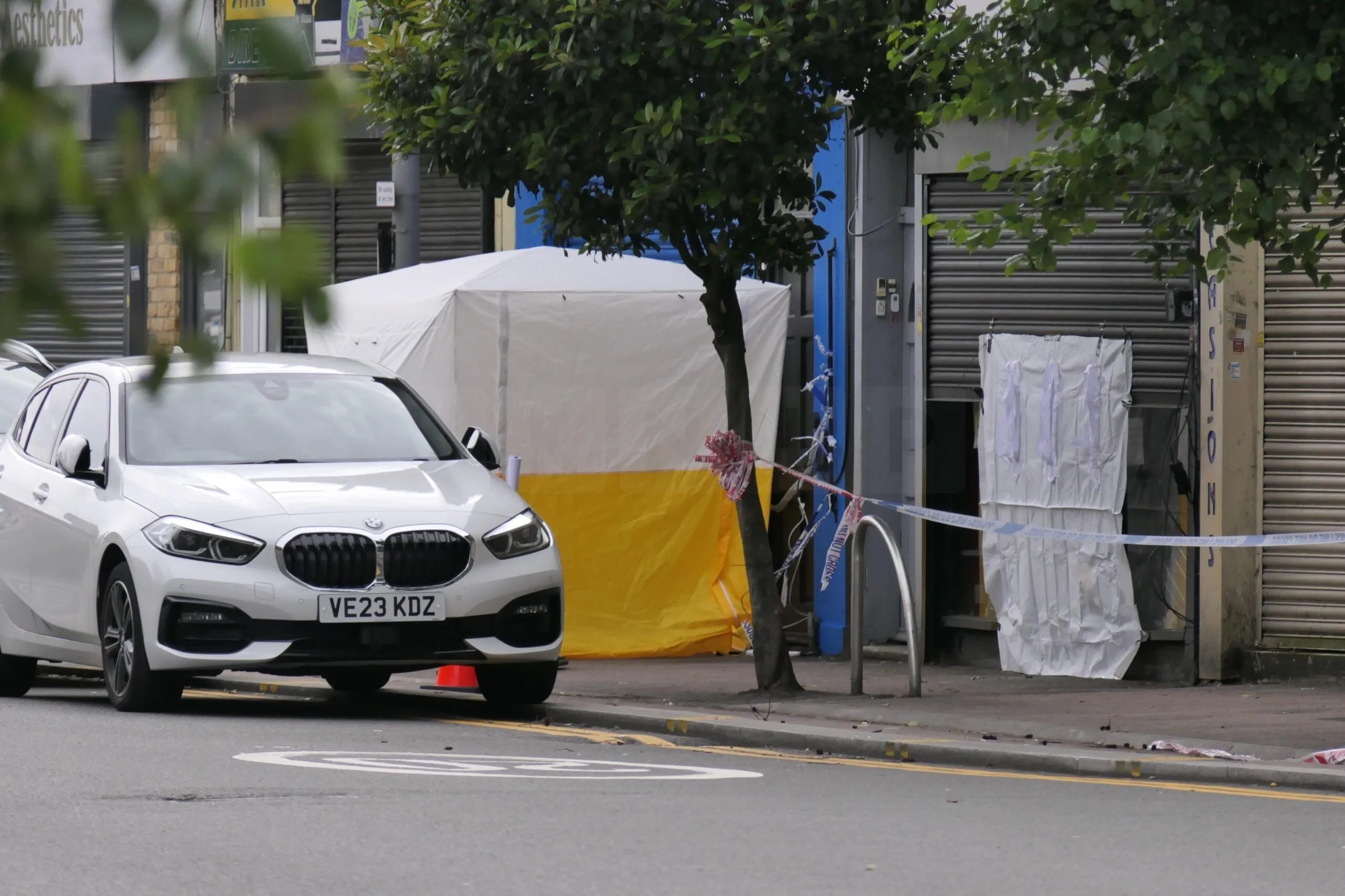 Man, 33, Fatally Stabbed on Lea Bridge Road – Murder Probe Underway in Waltham Forest