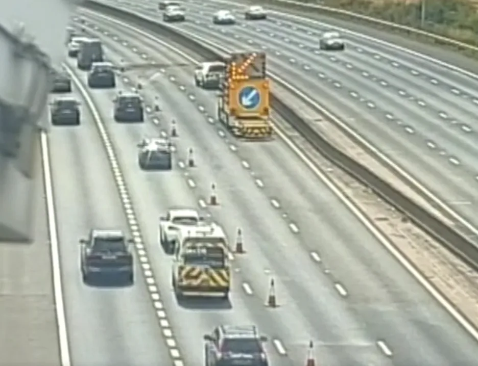 M25 Chaos in Hertfordshire: Crash and Vehicle Fire Shut Two Lanes – More Delays Tonight Due to Resurfacing Works