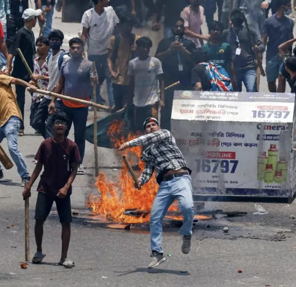 Bangladesh Unrest Escalates: Deadly Protests Rage Despite Job Quota Rollback, Military Enforces Curfews