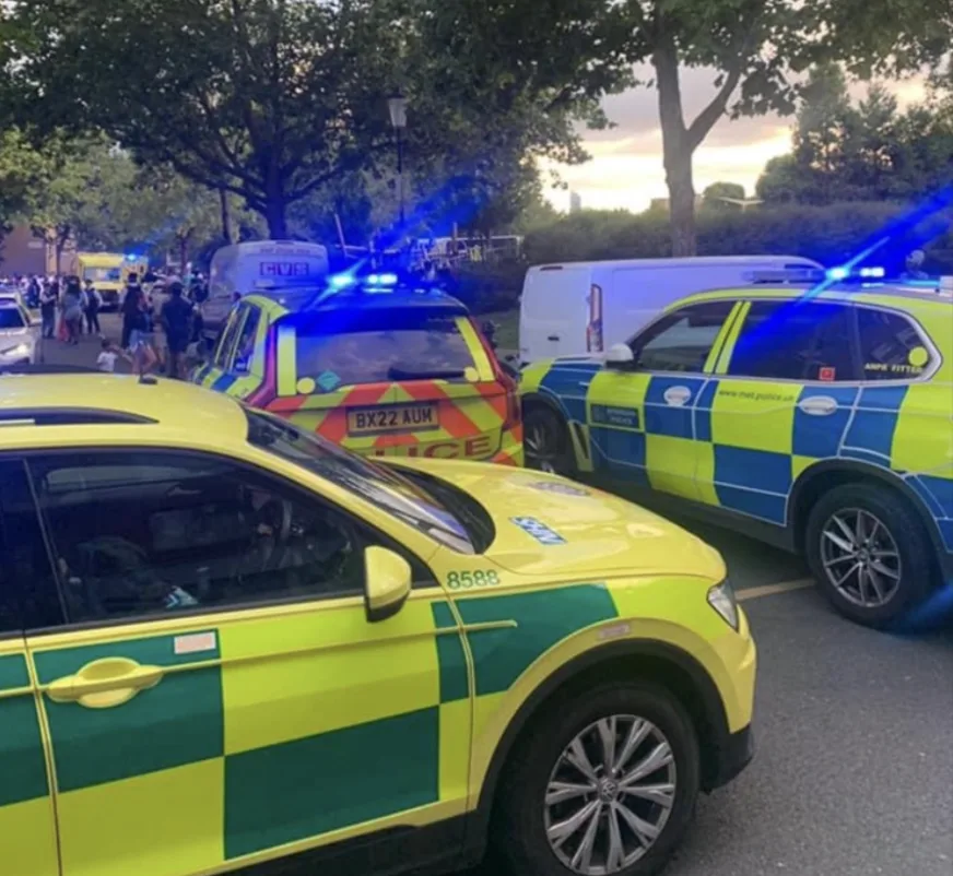 15-Year-Old Boy Shot Dead in North London Park as Police Launch Urgent Hunt