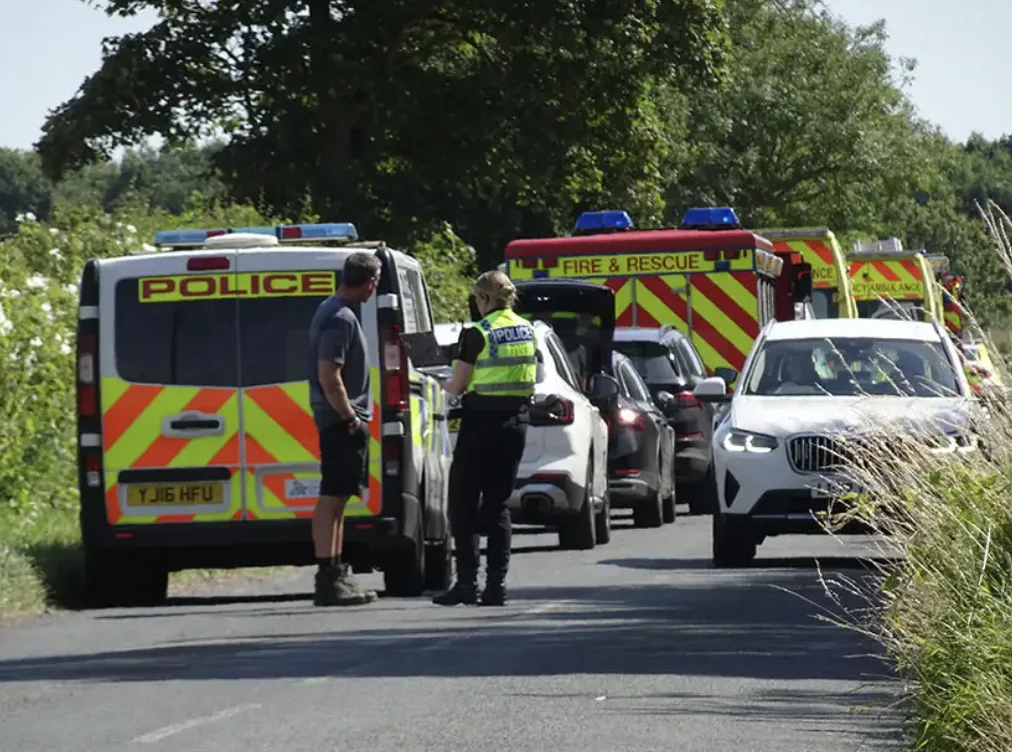 Light Aircraft Crashes Near Thorganby, North Yorkshire – Emergency Services Respond