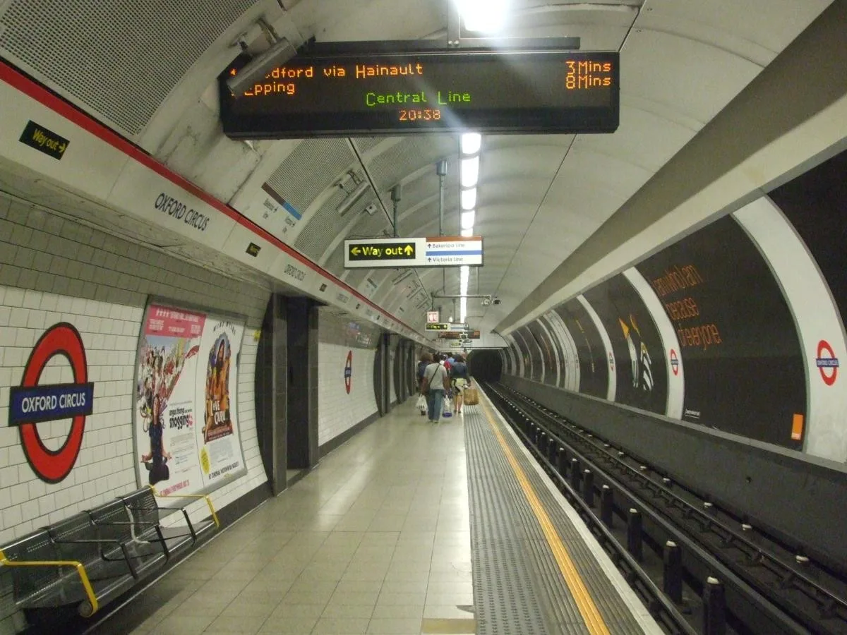 Homeless Man on Trial for Shoving Postman onto Oxford Circus Tube Tracks in Deadly Attack