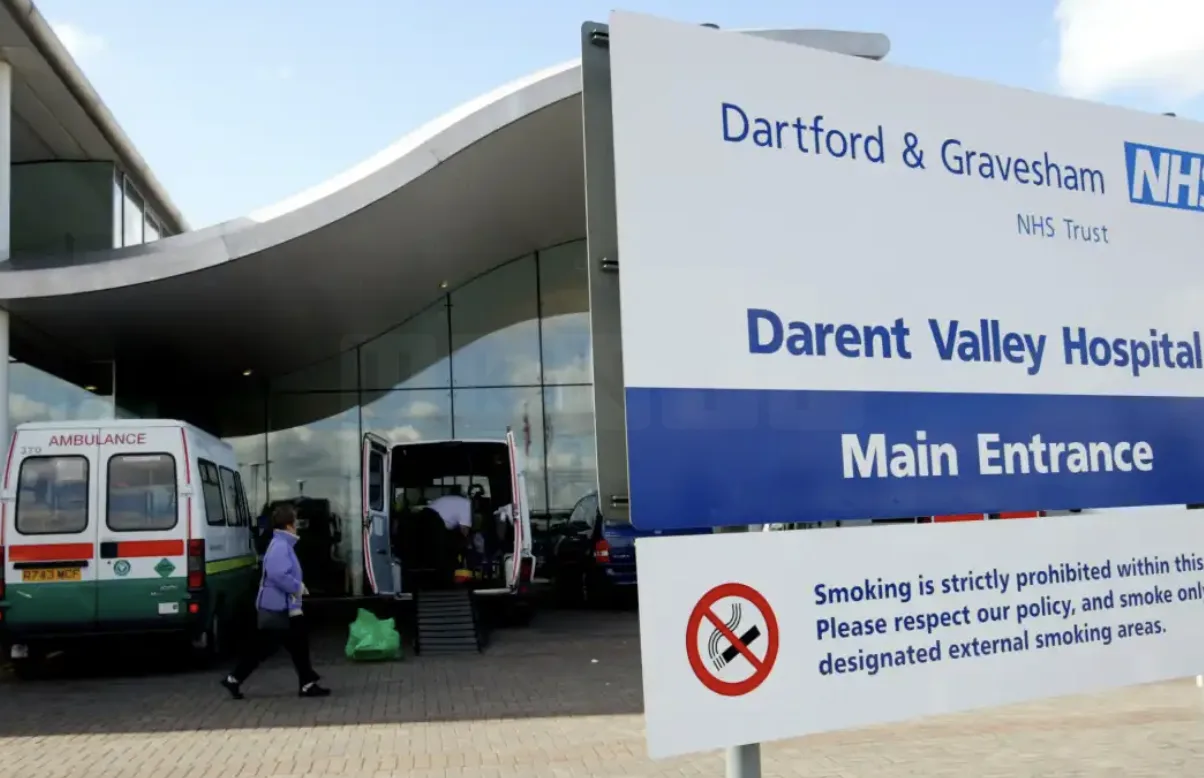 Smoke Scare at Darent Valley Hospital Day Care as Fire Alarm Sparks Evacuation – No Flames Found