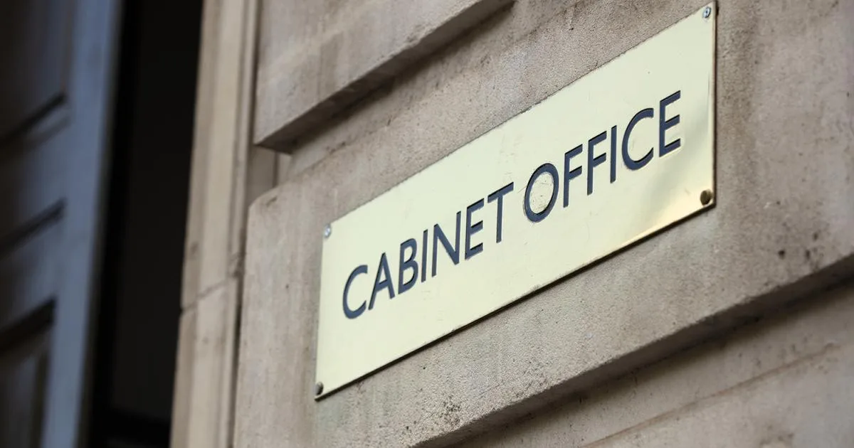 Downing Street Calls Cobra Meeting as UK Violence and Riots Target Asylum Hotels