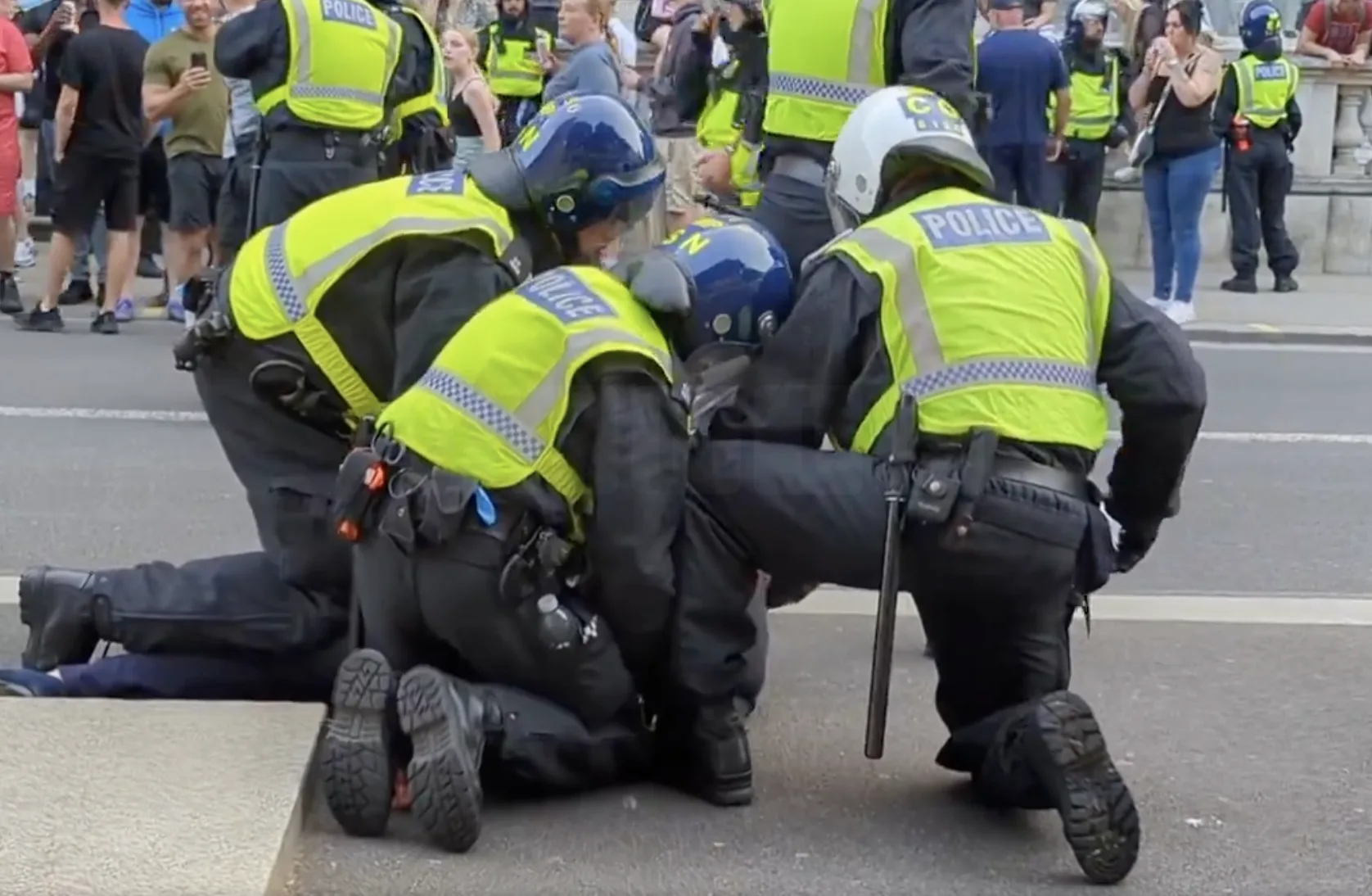 Met Police Launch Massive Crackdown as London Faces Worst Violent Disorder in a Decade