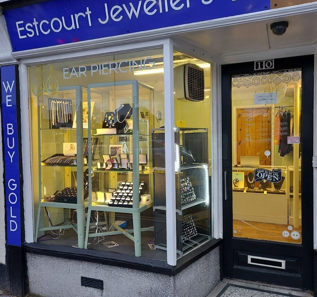 Police Investigating Robbery Attempt at Devizes Jewellers