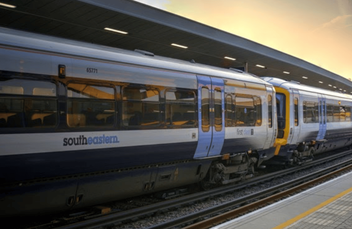 Bridge Crash Triggers Train Chaos Between Bexley and Crayford – Delays Until Evening